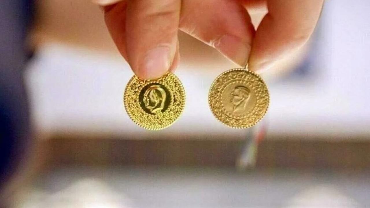 Altın fiyatlarında haftasonu bombası! Elinde altın olan bu rakamı ilk kez gördü! Gram altın, çeyrek altın, yarım altın ve tam altın kaç lira?