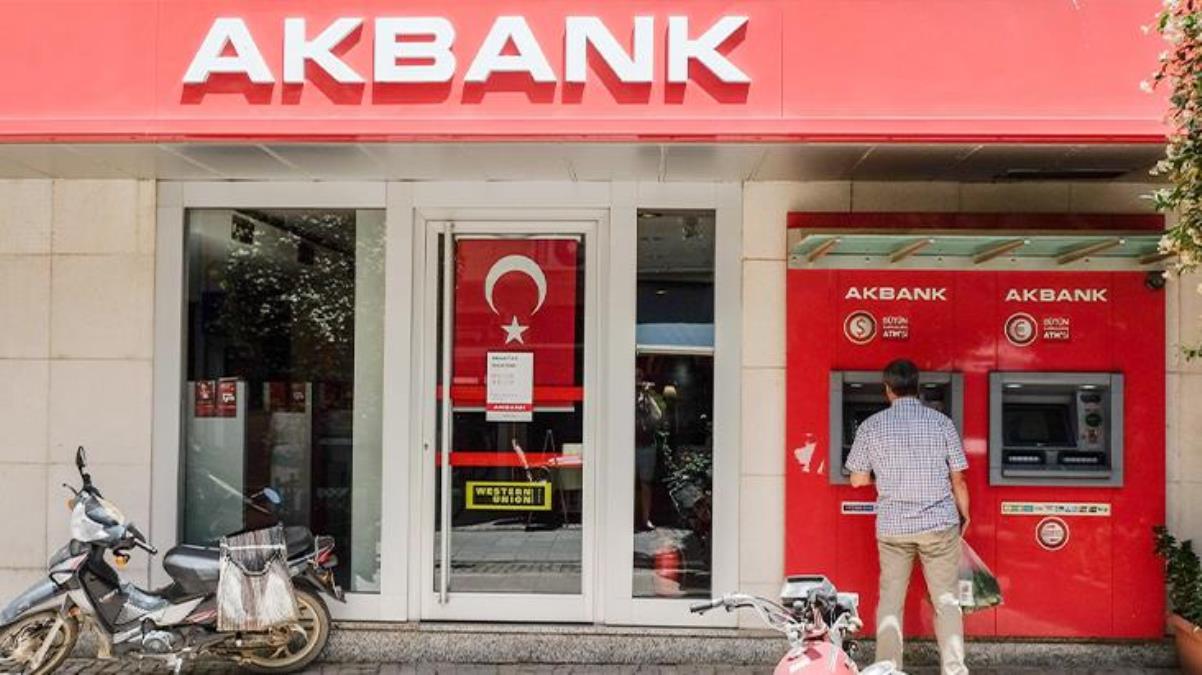 Akbank Para Sıkıntısına Son Verdi: 20.000 TL Hesaplara Tanımladı