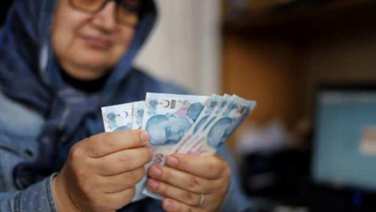 Emekli maaşı alanlara müjde: 50 ve 100 bin TL arası para yüklenecek!