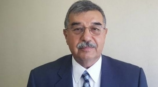 Çulhaoğlu Aktif Siyaseti Bıraktı