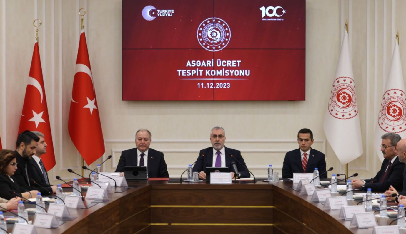 Asgari Ücrete Erken Zam Sesleri Geliyor, Sendikalar Harekete Geçmeye Başladı...