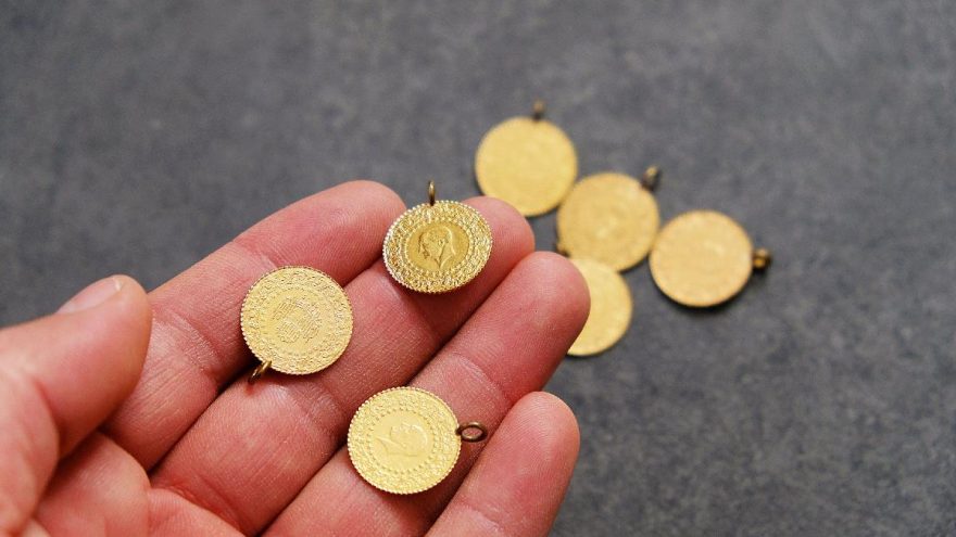 Gram Altını Olanlar %50'yi Düşünüyor! Uzman İsim Altın Fiyatlarına Son Noktayı Koydu...