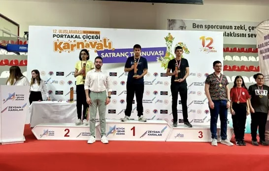 400 Satranç Oyuncusu Adana’da Yarıştı 
