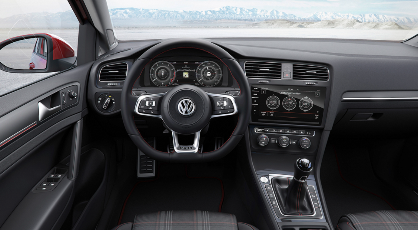 Hatchback Modelde Volkswagen Golf Fiyatları Göz Kamaştırıyor! Nisan Ayının En Uygun Aracı Görücüye Çıktı!