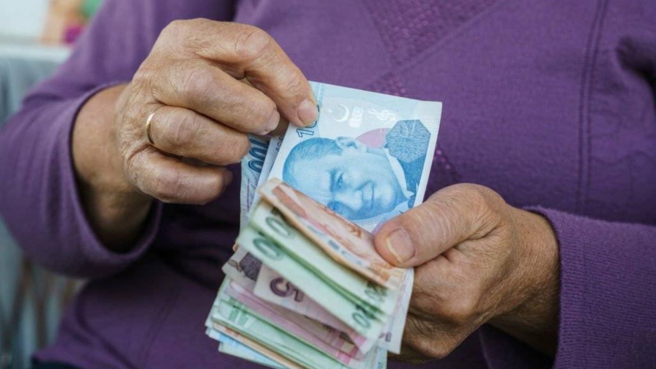 Emekliye Ek Gelir Fırsatı! Hangi Banka Yüksek Ödeme Yapıyor Açıklandı! Mayıs Ayı Güncel Promosyon Listesi