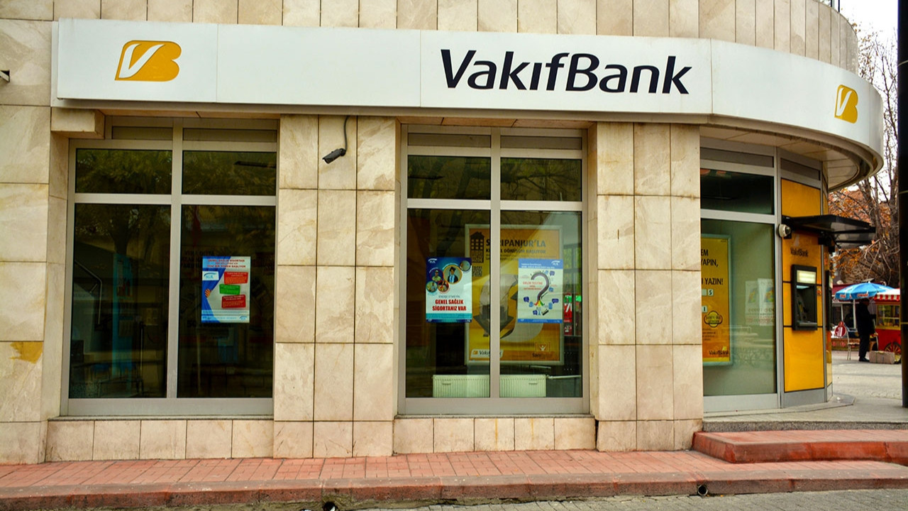 Kamu Bankası Emekliye Göz Kırptı, Yeni Promosyonlarını Duyurdu