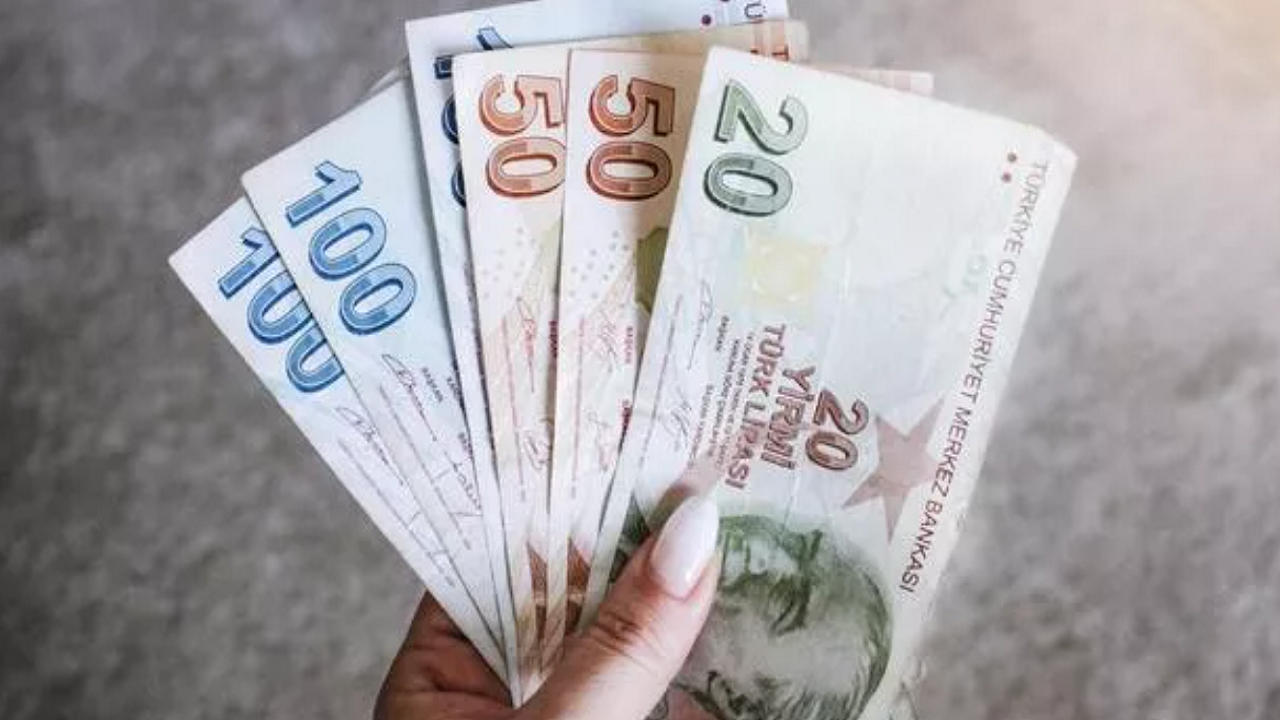 Devletten Zorunlu Ödeme: Çocuğu Olan Aileye 600 TL Destek!