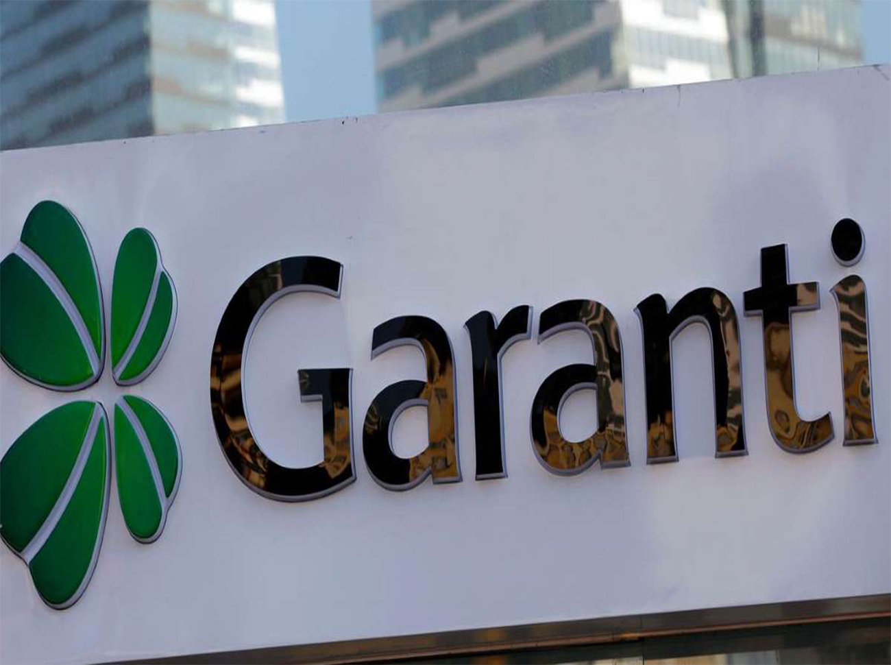 Garanti BBVA'dan 3 Ay Ertelemeli 30 Bin TL! Bankada Kredi Çekme Sırası Oluştu!