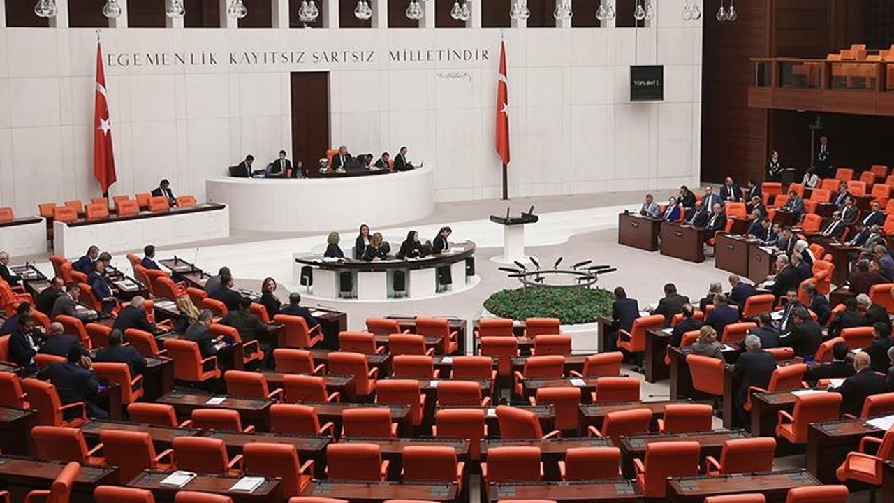 10 Bin TL Devlet Desteği TBMM'den Geçti! Dar Gelirlilere Acil Ödeme Yapılacak