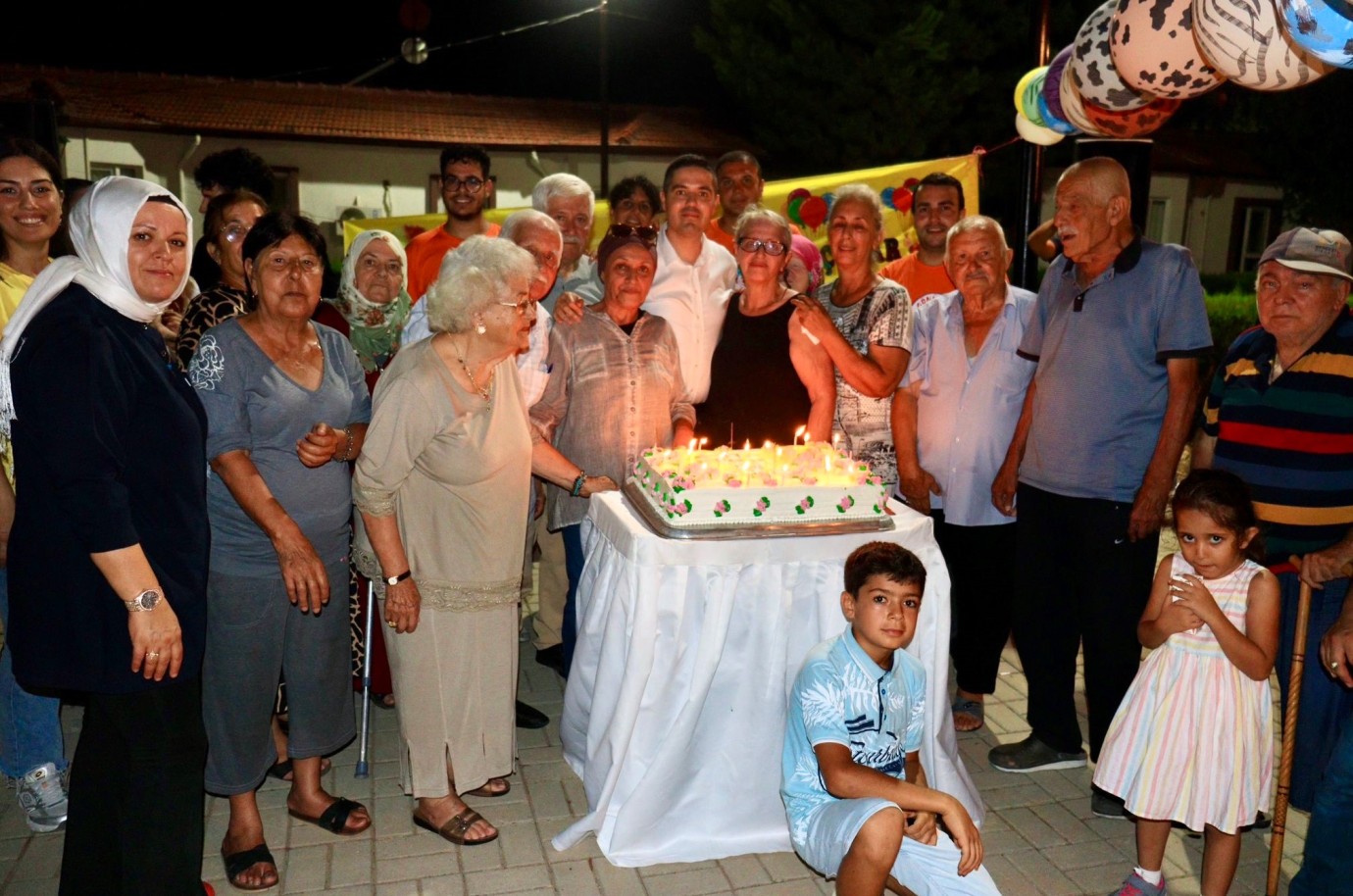 Huzurevinde Sosyal Destek Öncelikli 