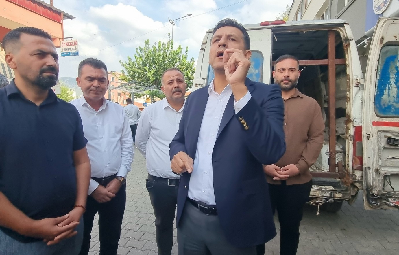 Kozan’da Sokak Hayvanları Aracı Krizi