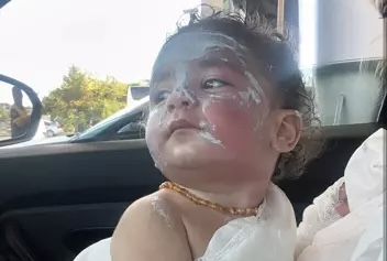 Aden’in Yüzüne Kreşte Kahve Döküldü 