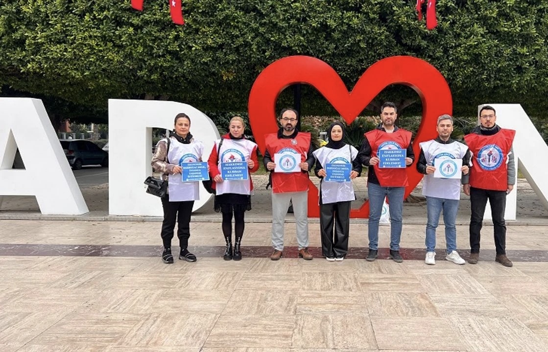 Eğitim Çalışanlarından Yoksulluk Tepkisi 