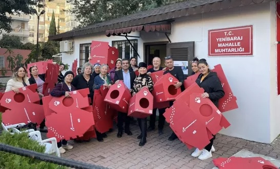 Sokak Hayvanları İçin Kedi Evi Dağıtıldı 