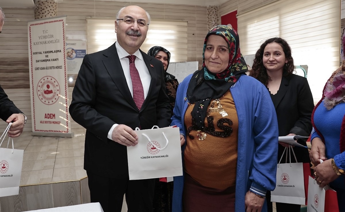 Vali Köşger, Aile Destek Merkezi’nde