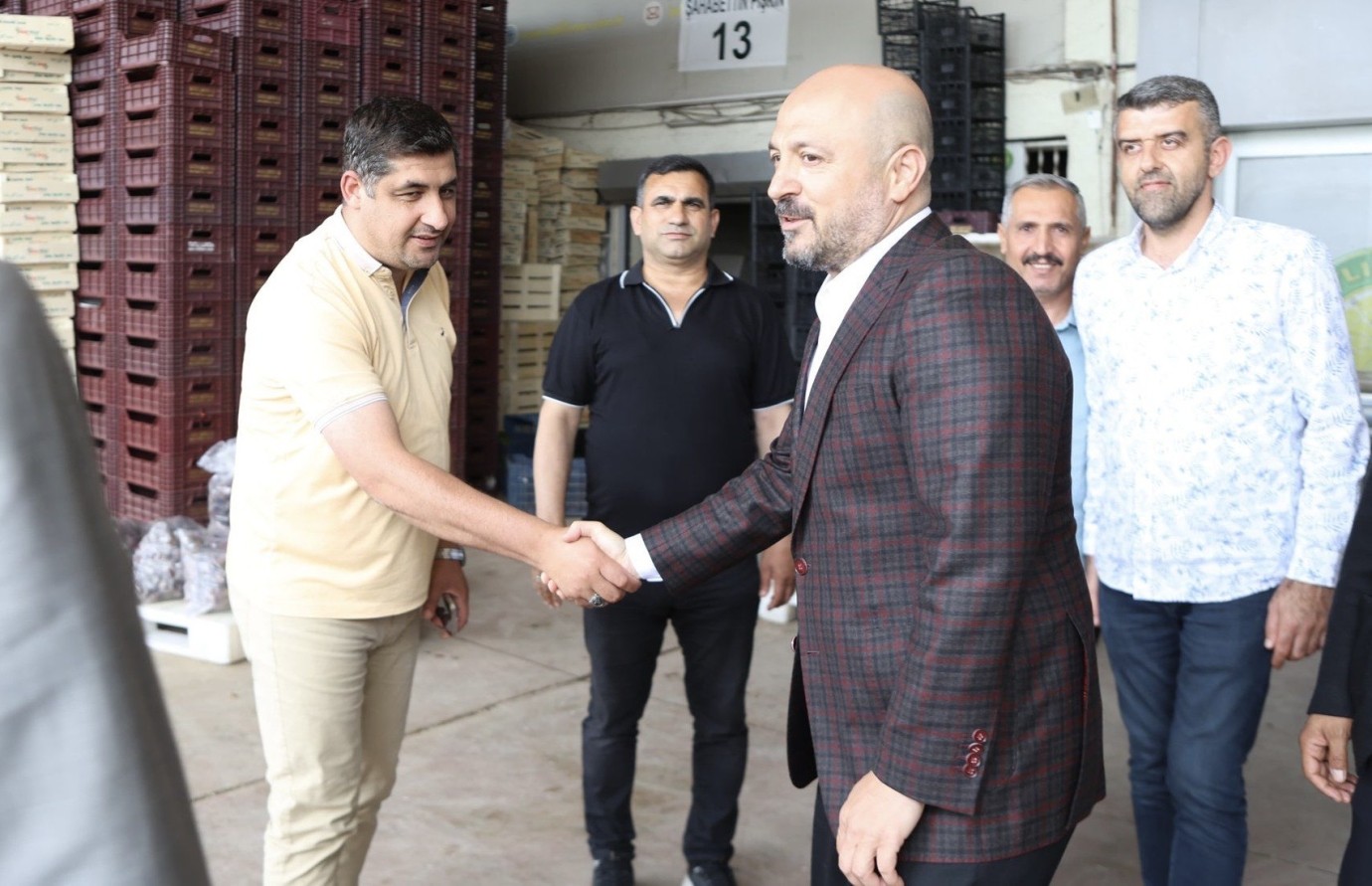 Dr. Nacar Hem Hastanede Hem Sokakta