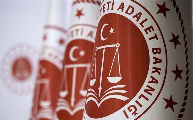 FLAŞ! Bakan Yardımcılığı Kaldırıldı 