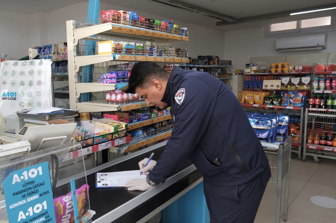 Ceyhan’da Zincir Marketlere Denetim