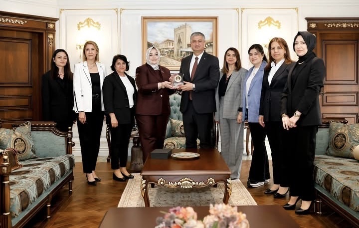 Tosmur ve Yönetiminden Vali’ye Ziyaret