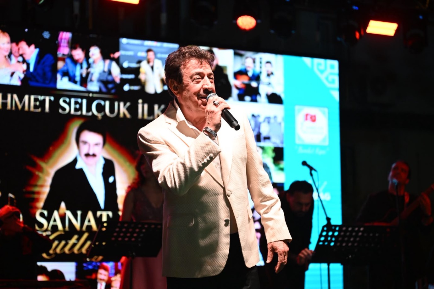 Ahmet Selçuk İlkan’ın 50. Sanat Yılı 