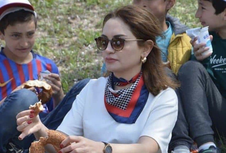 Feke, Kaymakamına Veda Ediyor 
