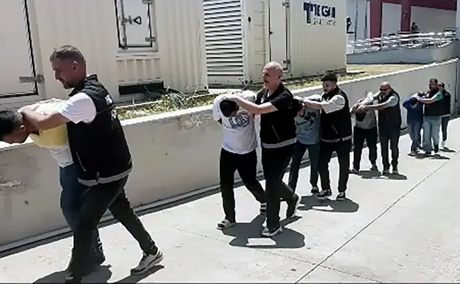 6 Torbacıdan 4’ü Tutuklandı 
