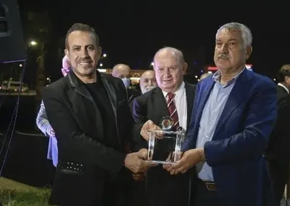Kadim Dostların Kader Paydaşlığı