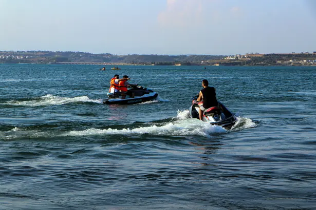 Seyhan Baraj Gölü’nde Jet Ski Keyfi 