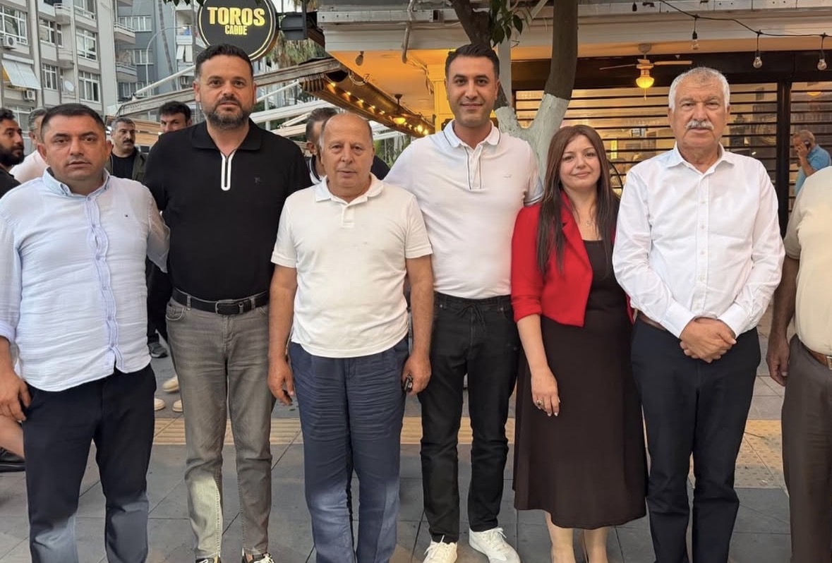 Düşman Kardeşler Seçim Öncesi Kolkola 