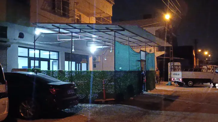 Kahvehaneye Silahlı Saldırı: 3 Yaralı 