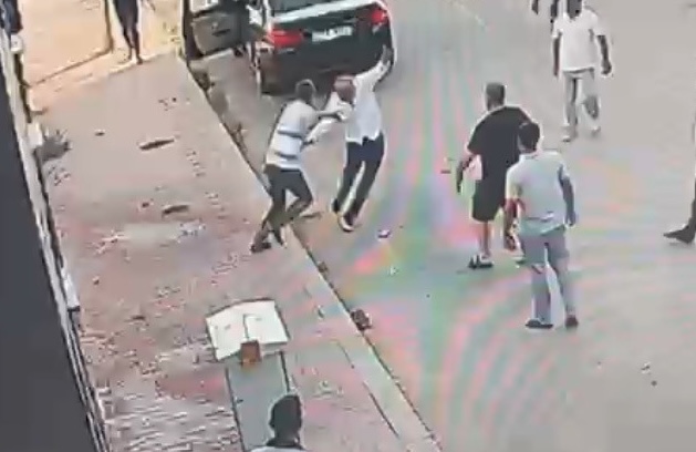 Milletvekiline Bıçaklı Saldırı Kınandı