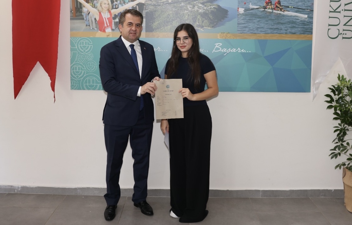 ÇÜ’de İlk Kaydı Rektör Beriş Yaptı 