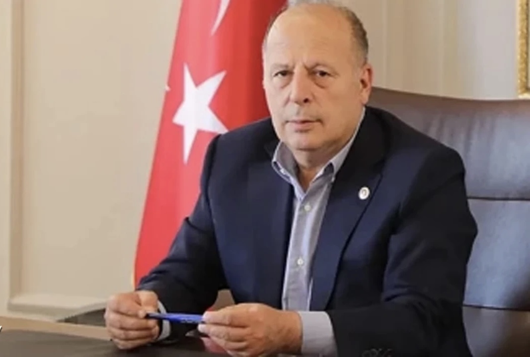 “İstifa Ederim; Yeni Başkan Seçilir”