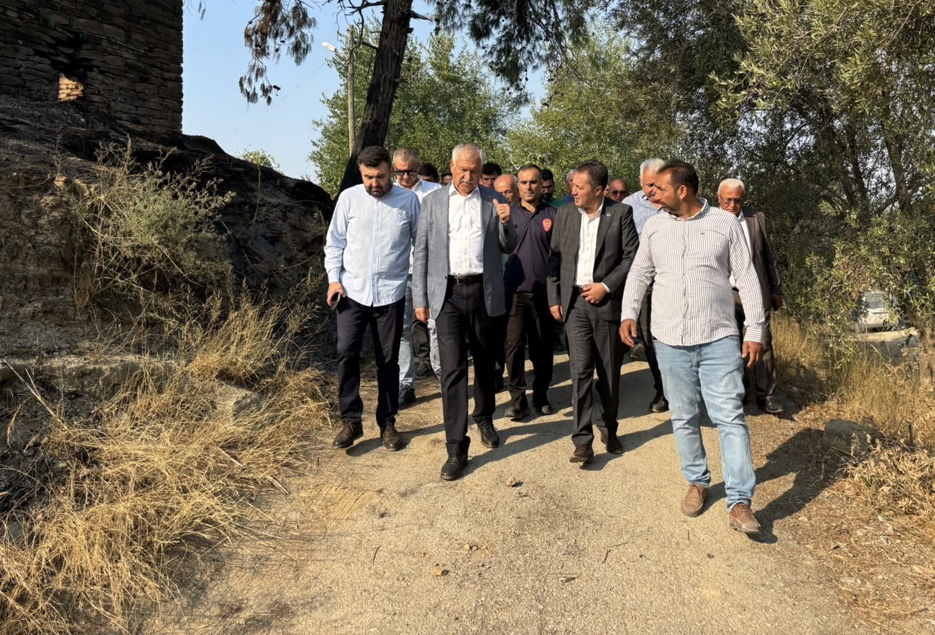 Zeydan, Yangın Bolgesini Denetledi