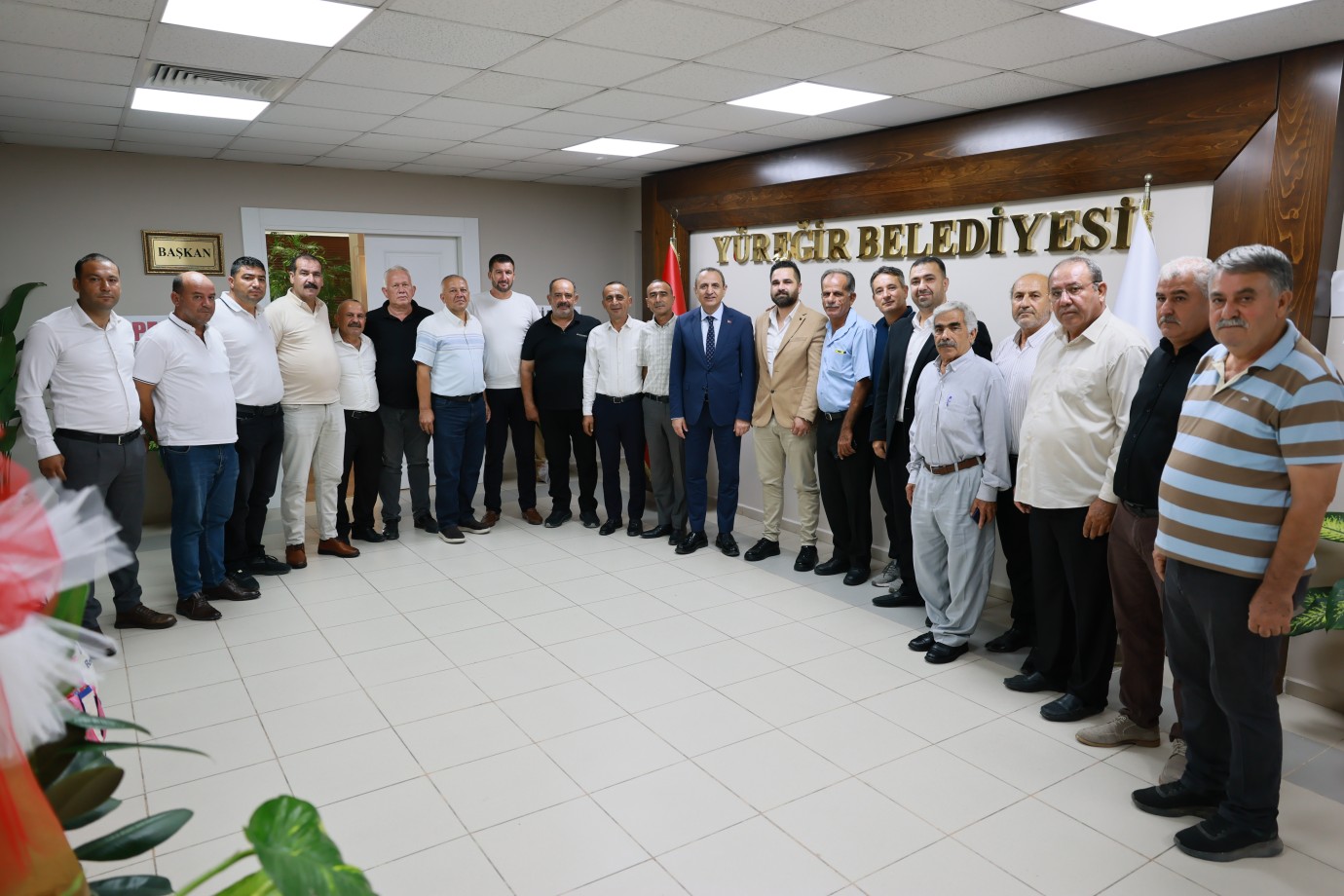 Özünal, Muhtarların Taleplerini Dinledi