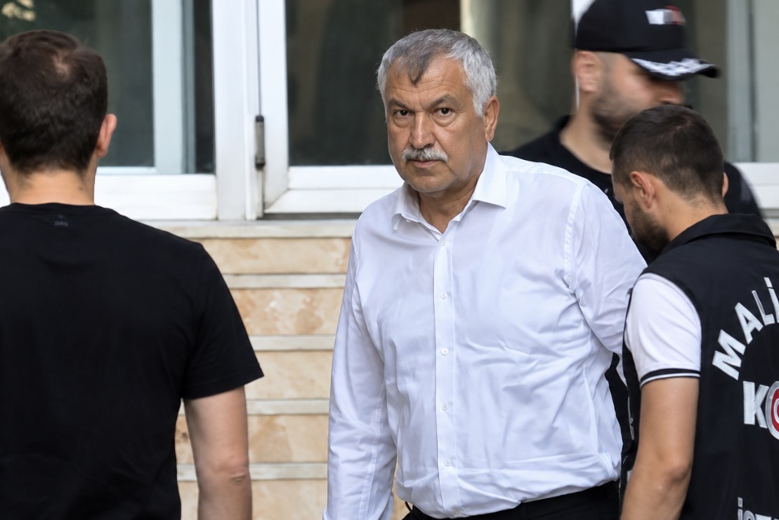 Vahap Seçer ve Diğerlerine Destek Verdi