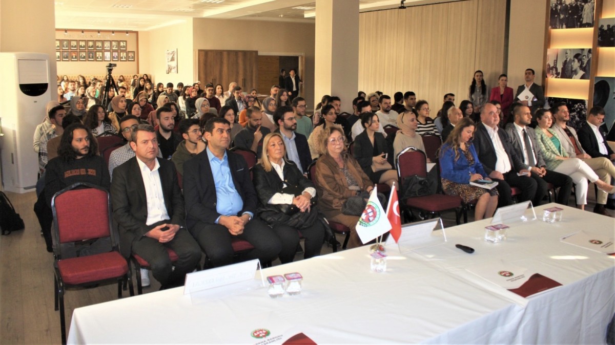 Adana’da İnsan Hakları Konferansı 