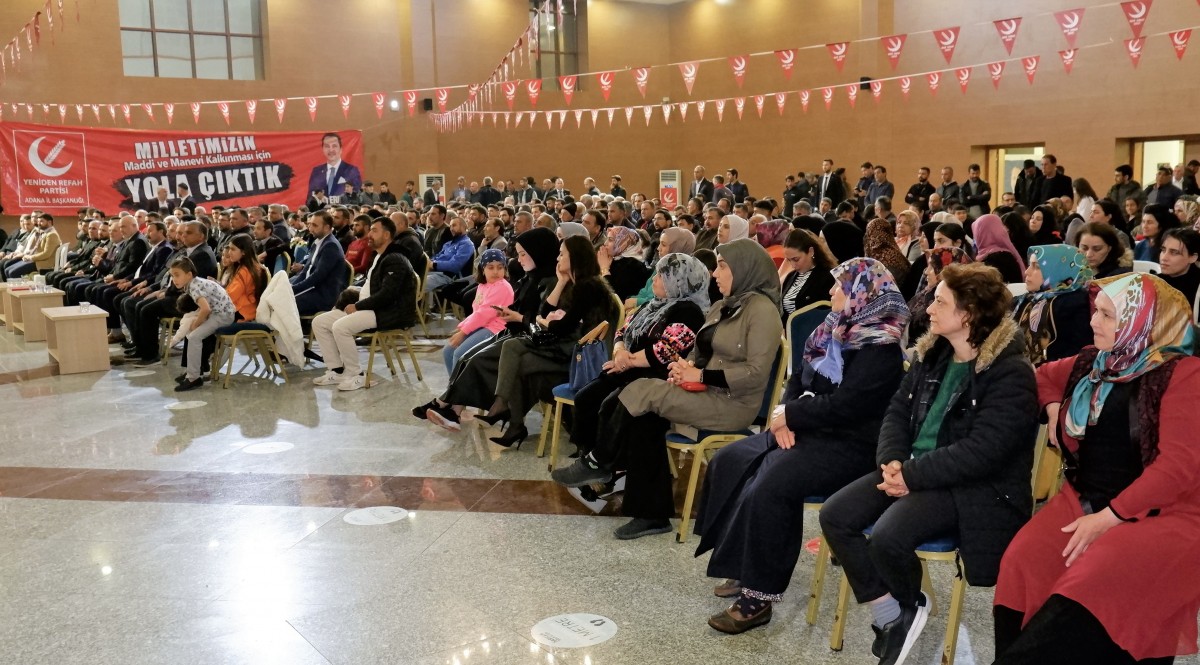 Adana’da Erbakan İçin İmza Kampanyası 